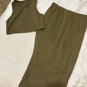 SHEIN Olive Ribbed Skirt Set